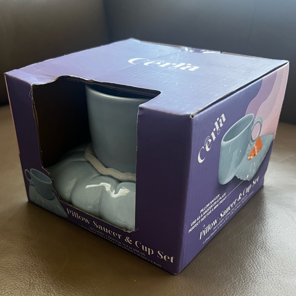 Blue Pillow Saucer & Cup Set